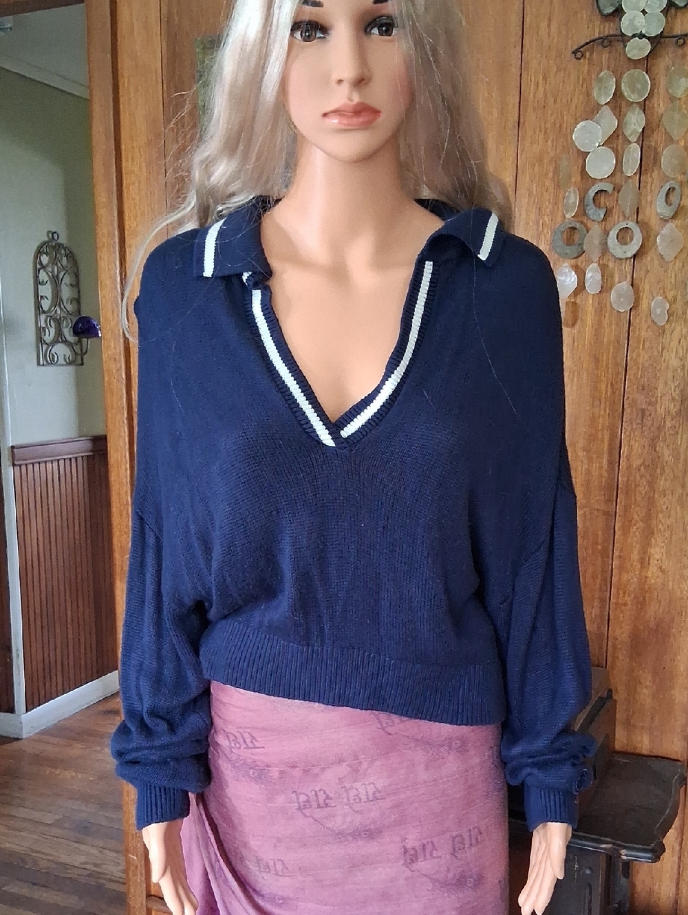 PINK Victoria's Secret Navy V-Neck Polo Sweater with White Trim Cropped L